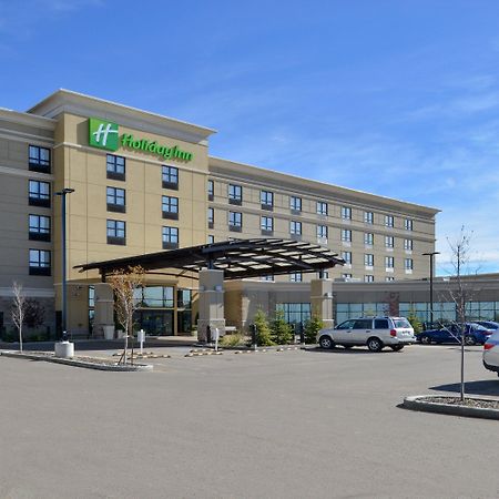 埃德蒙顿机场会议中心假日套房酒店 尼斯库 外观 照片
